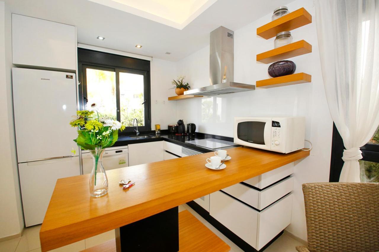 Fantastic Home With Ac, Pool And Bbq Rojales Eksteriør billede