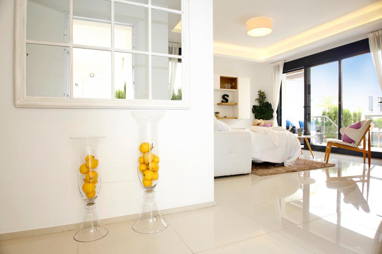 Fantastic Home With Ac, Pool And Bbq Rojales Eksteriør billede