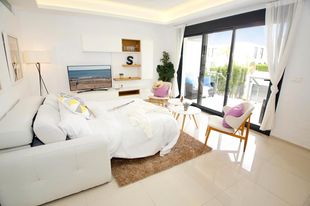 Fantastic Home With Ac, Pool And Bbq Rojales Eksteriør billede