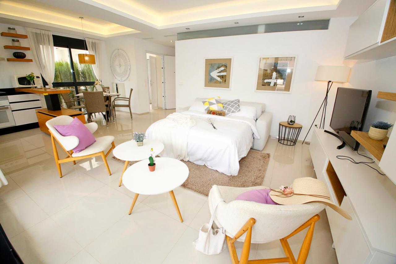 Fantastic Home With Ac, Pool And Bbq Rojales Eksteriør billede