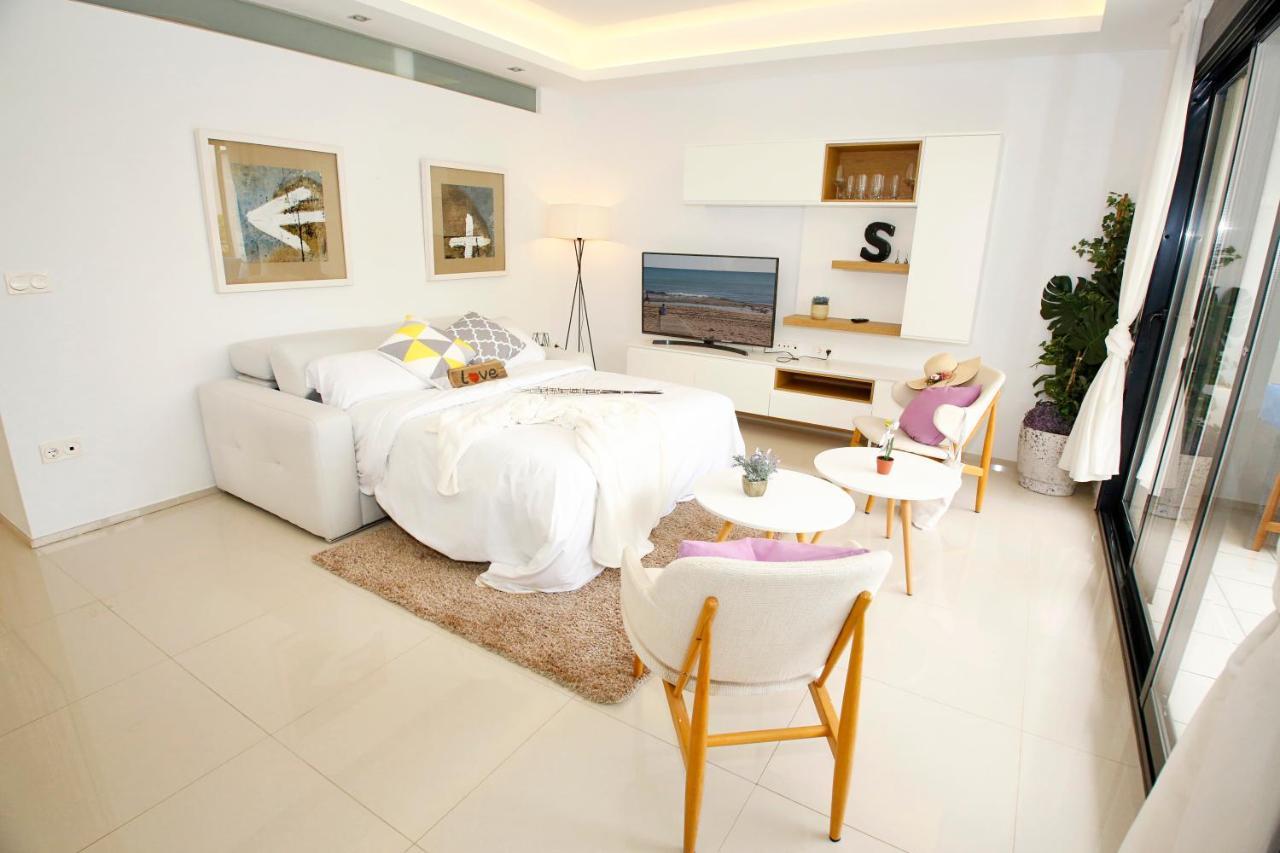 Fantastic Home With Ac, Pool And Bbq Rojales Eksteriør billede